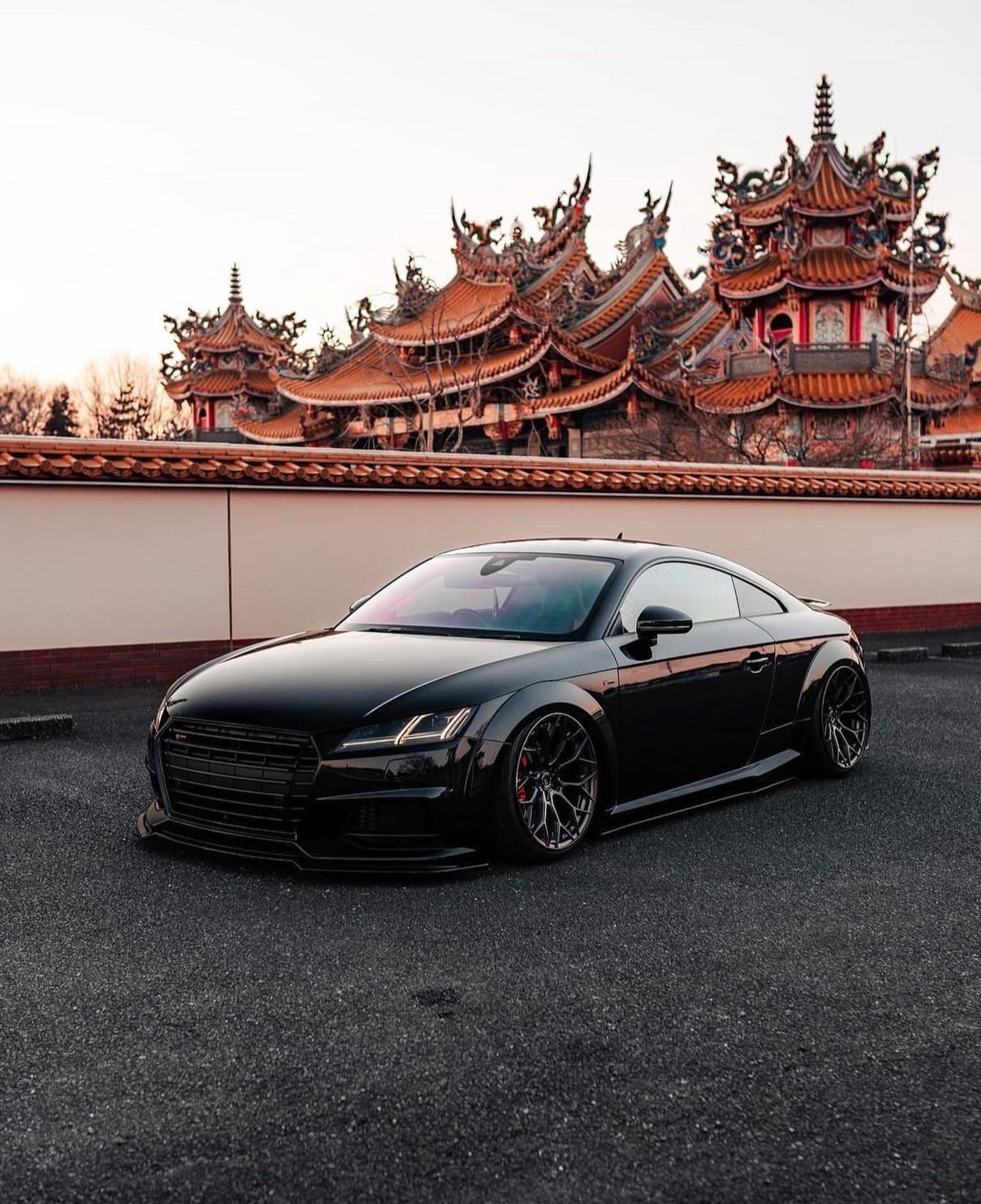 * AIRSPEC SUSPENSION AUDI TT AIRSTRUTS.