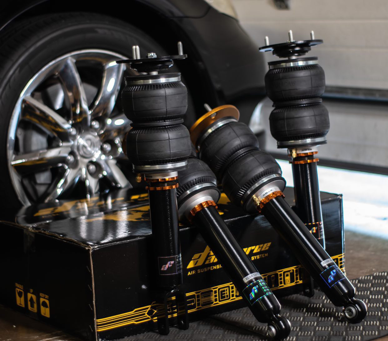* AIRSPEC SUSPENSION LEXUS LS / LC AIRSTRUTS.