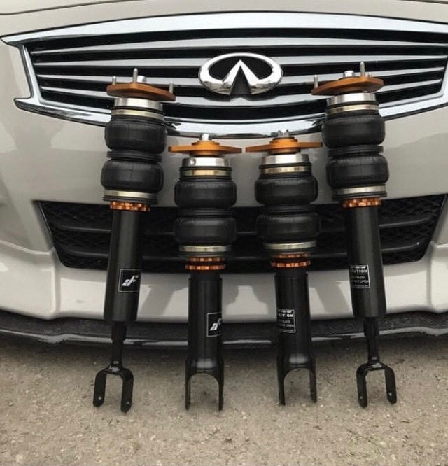 * AIRSPEC SUSPENSION INFINITI G35 / G37 RWD/AWD AIRSTRUTS.