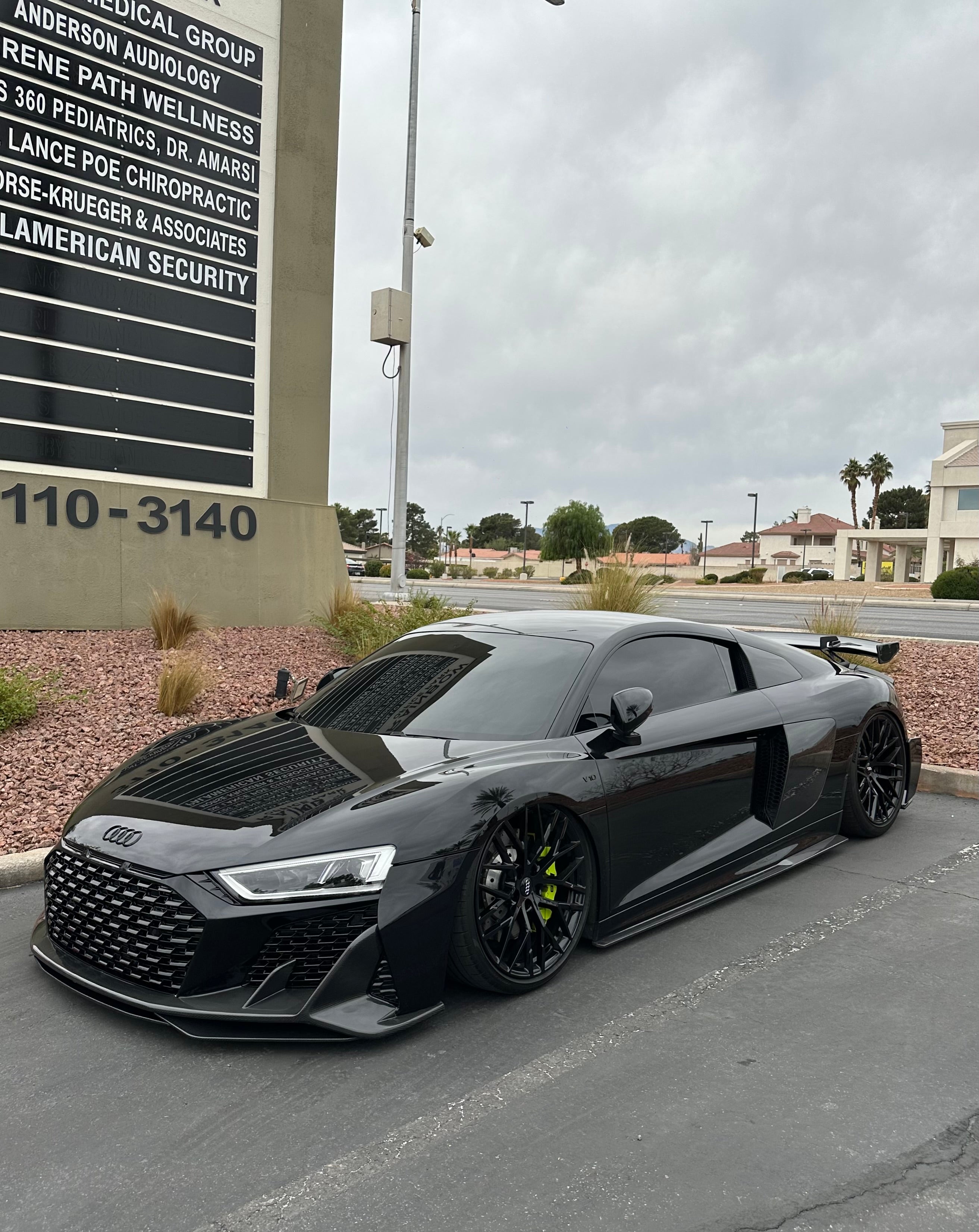 * AIRSPEC SUSPENSION LAMBORGHINI HURACAN / GALLARDO 2/4WD  / AUDI R8 AIRSTRUTS.